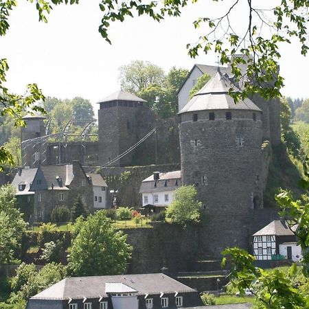 Ferienwohnung "Kunterbunt" Mit Burgblick Und Dachterrasse Monschau Eksteriør billede
